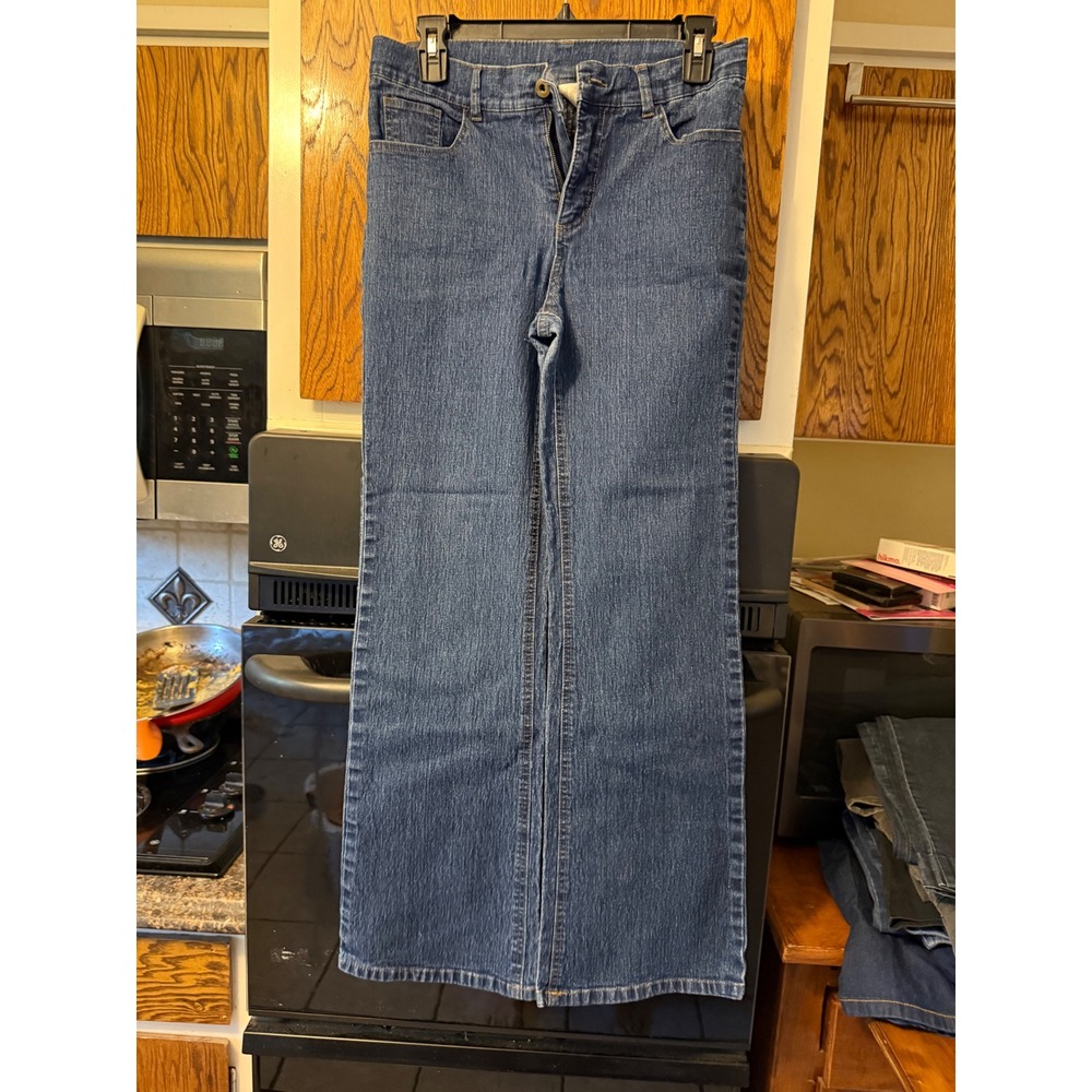 Womens Medium Wash Straight Leg Denim Jeans Size 6 Blue Stretch Casual Pants